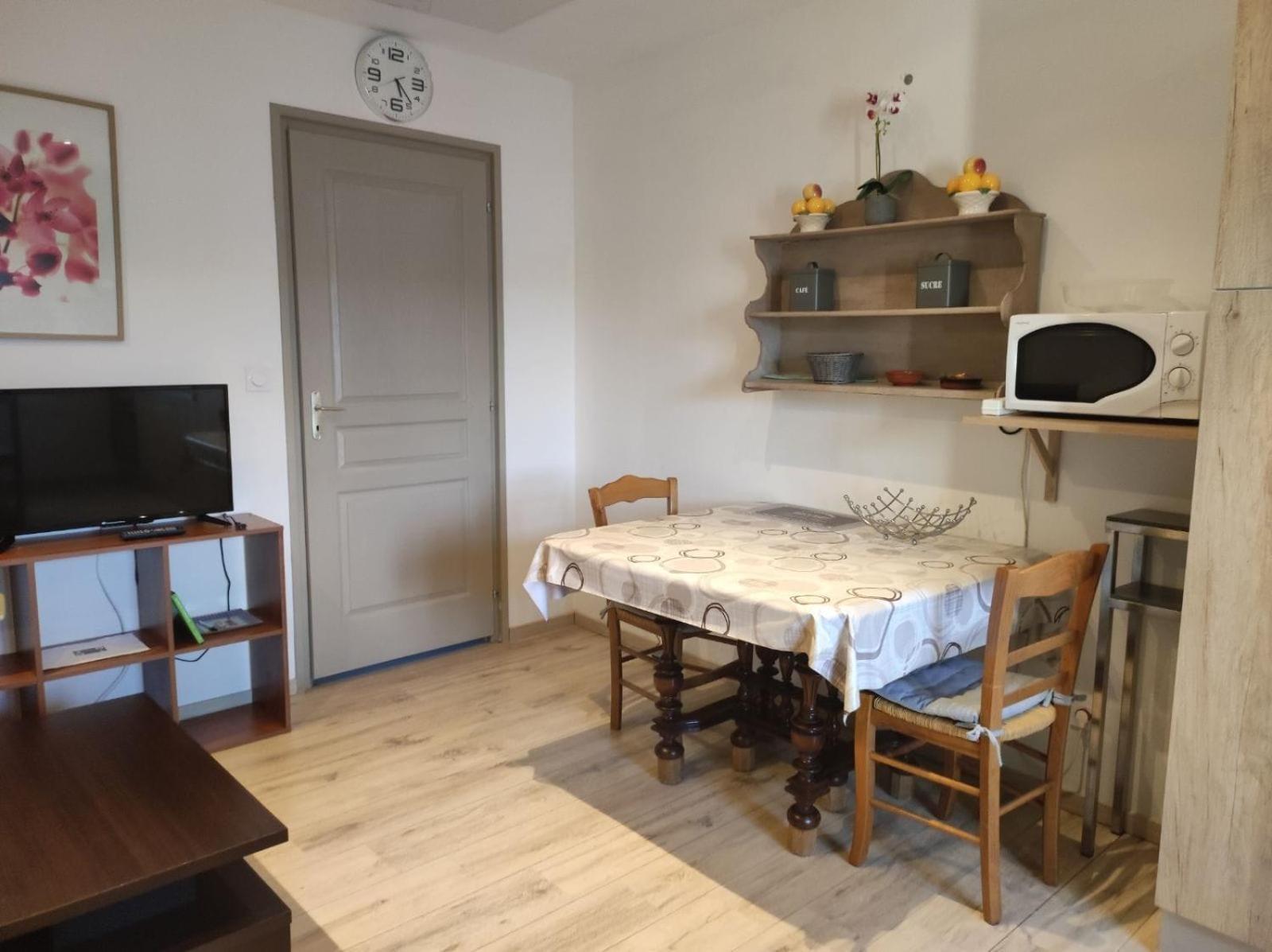 Appartement Gaston Vireux-Wallerand Exterior foto